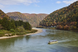 最上川舟下り4（Mogami River Boat Line Descent 4）