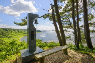 飛島渚の鐘（Bell of Beach, Tobishima island）