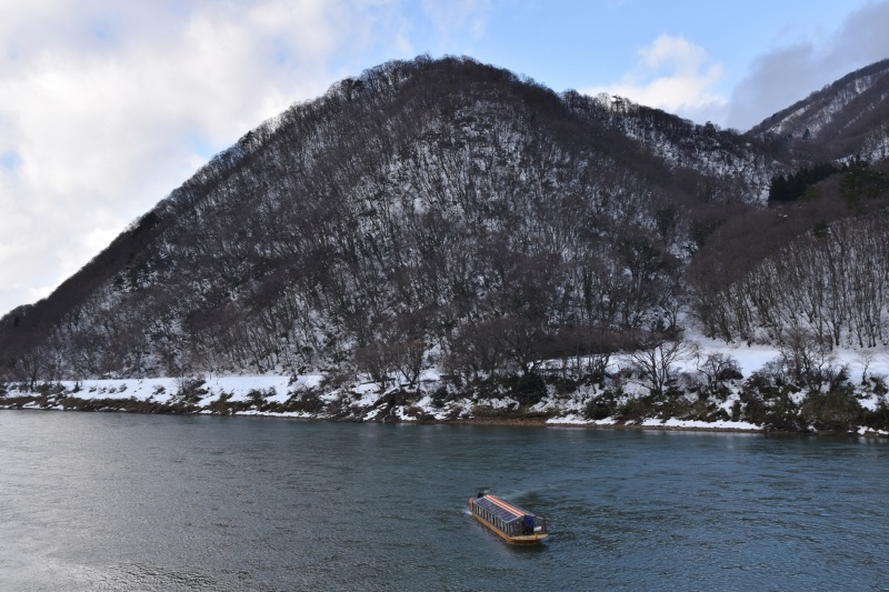 冬の風物詩「こたつ舟」