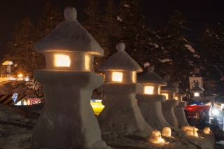 上杉雪灯篭まつり（Uesugi Snow Lantern Festival）