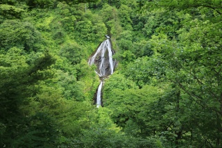 七ツ滝（Nanatsutaki Waterfalls）
