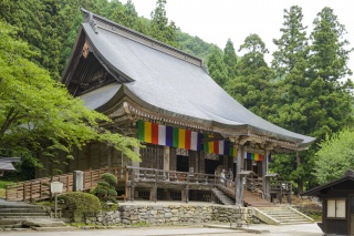 山寺　根本中堂（Yamadera: Rissyakuji temple,  Konpontyudo Hall）