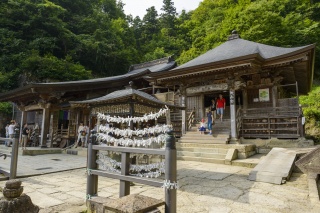 山寺　奥の院（Yamadera: Rissyakuji Temple, Okunoin Hall）