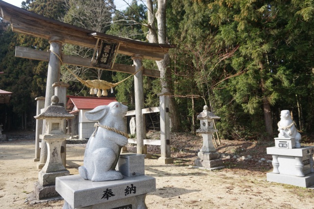 葉山神社