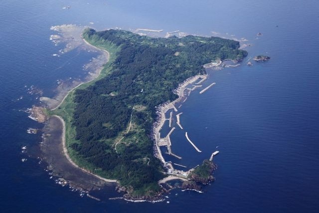 Tobishima Island