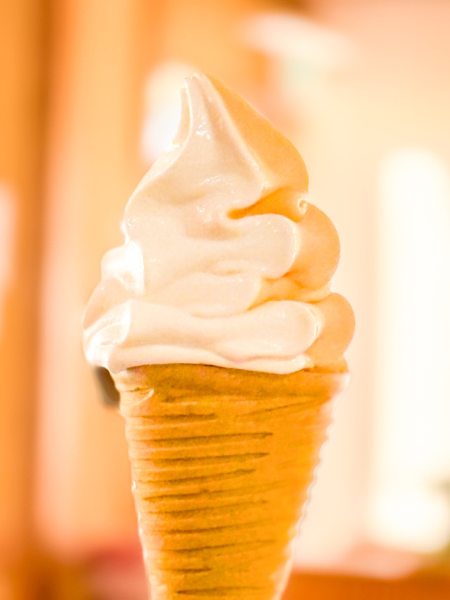 トマトソフトクリーム