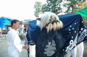 獅子舞（成田　八幡神社例祭）