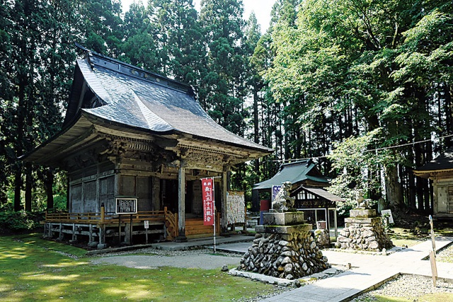 庭月山 月蔵院（天台宗）/ 最上三十三観音 第33番 庭月観音