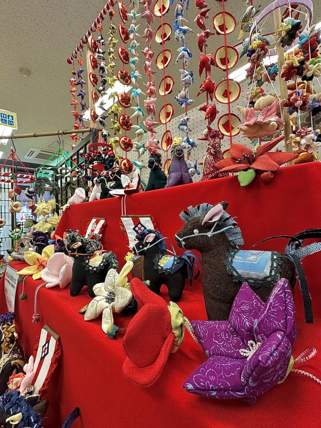 今年の干支の「午」とつるし飾り