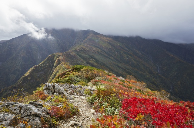 朝日岳 ※「やまがたへの旅」写真ダウンロードより