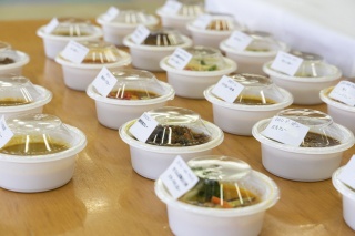 バラエティ豊かなカレーが勢揃い